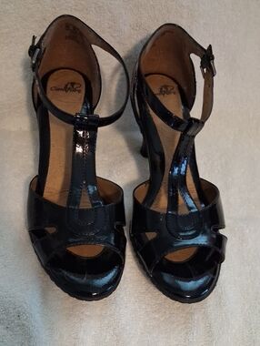 Comfortiva Black Patent T-Strap Platform Heels